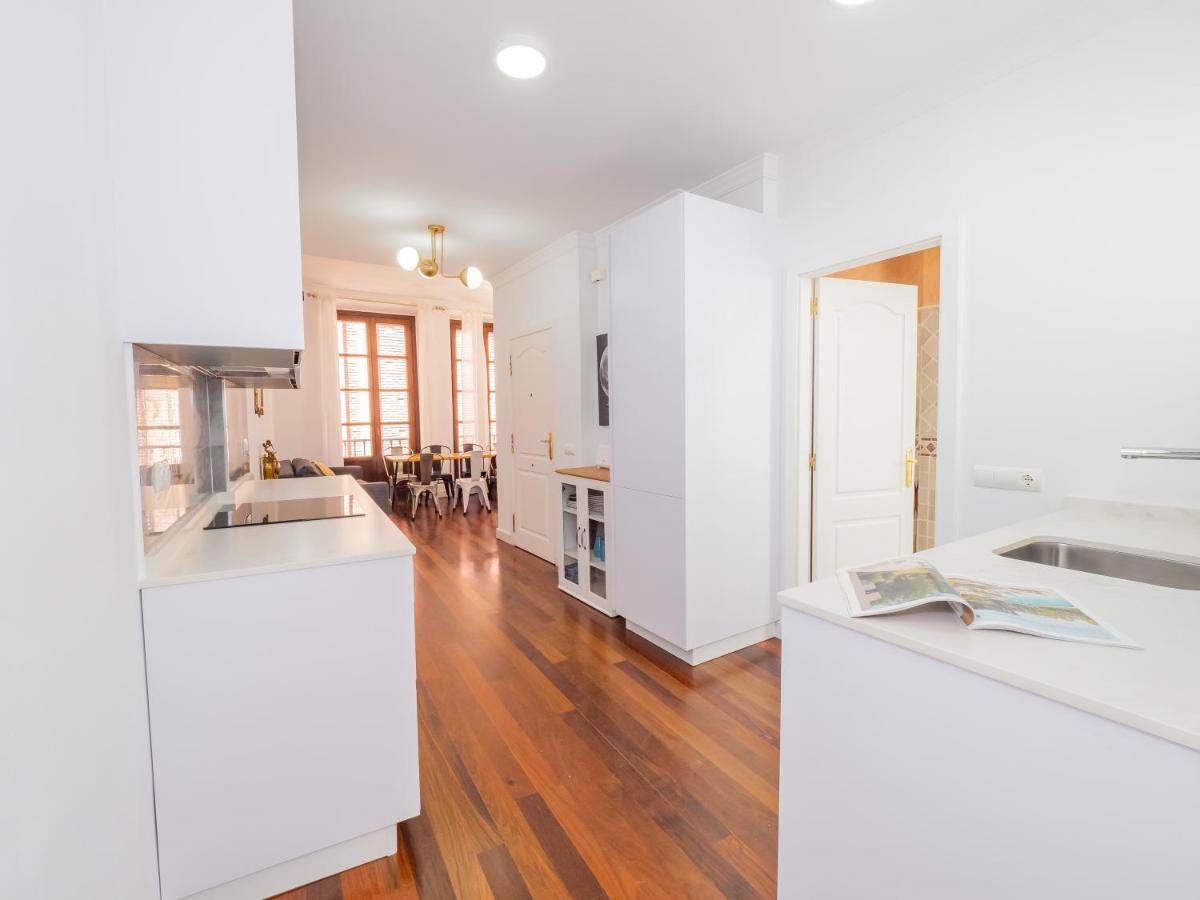 Gran Constitucion Plaza Malagamanagement Apartment Ngoại thất bức ảnh