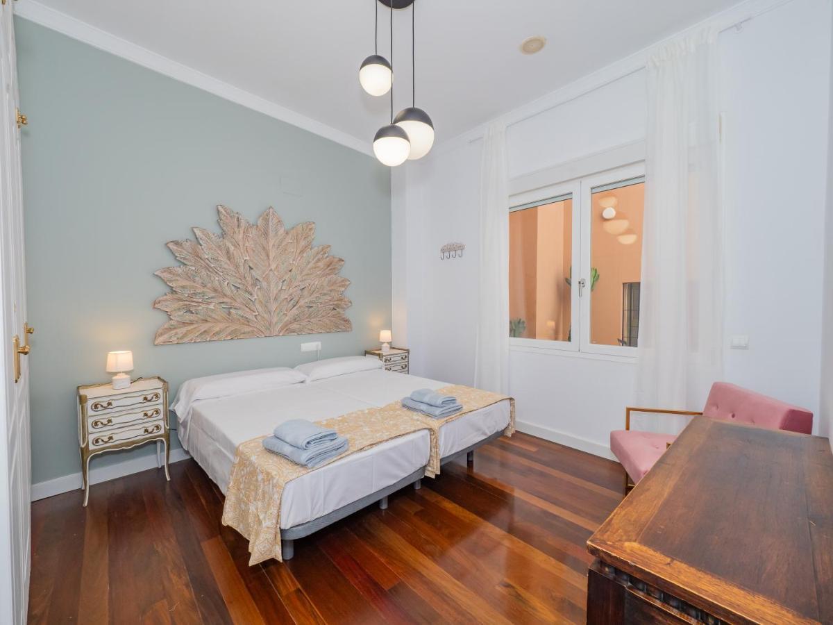 Gran Constitucion Plaza Malagamanagement Apartment Ngoại thất bức ảnh