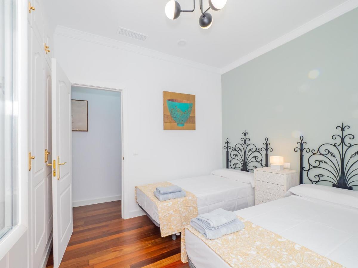 Gran Constitucion Plaza Malagamanagement Apartment Ngoại thất bức ảnh